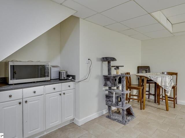 Photo of 206 W Killarney Lake