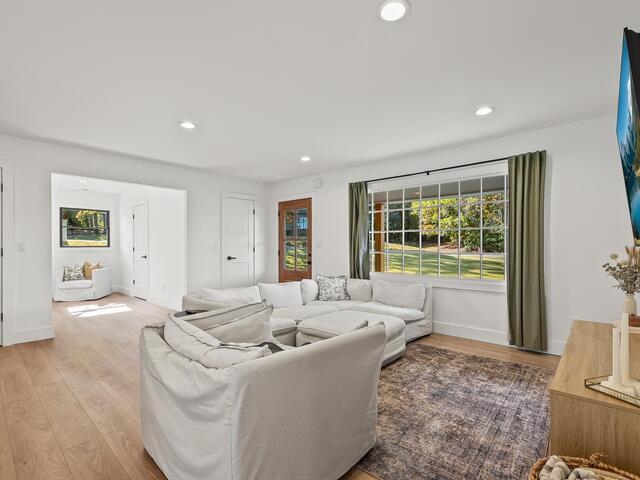 Photo of 824 Cumberland Drive