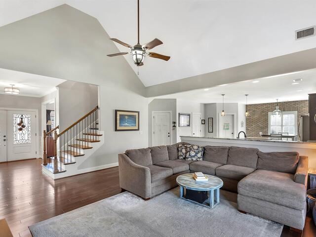 Photo of 1019 Tuscany Drive