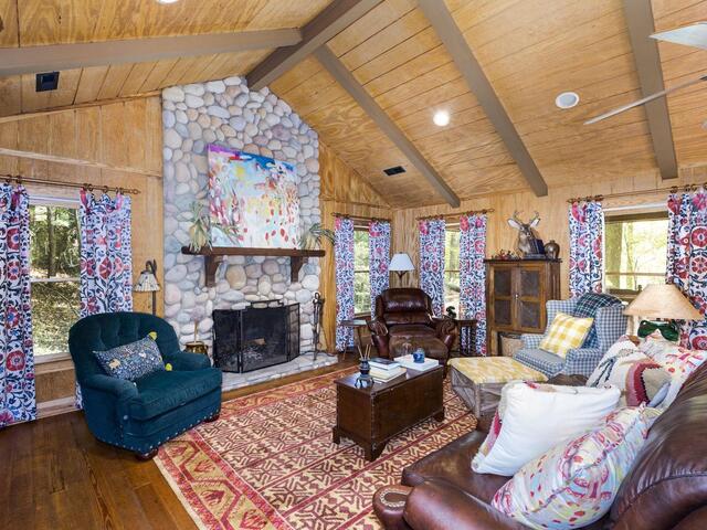 Photo of 118 Tuscany Way