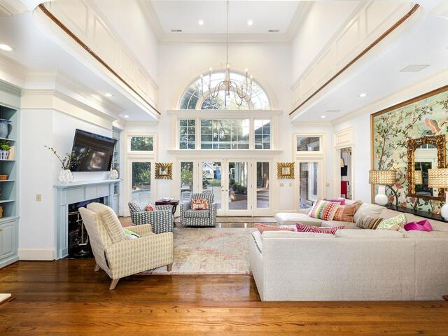 Photo of 118 Tuscany Way