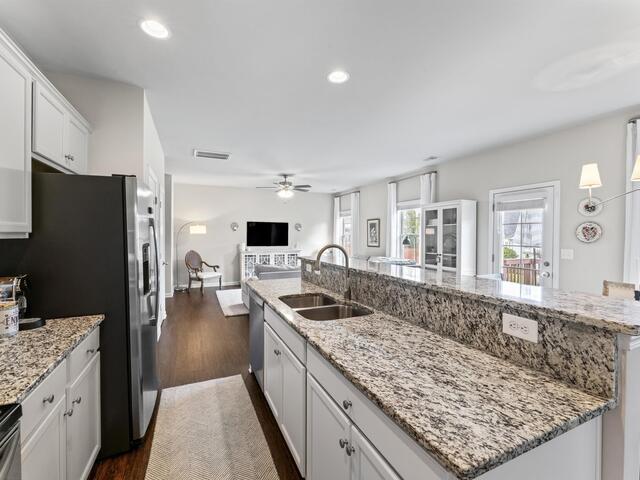 Photo of 207 Ashwood Lane