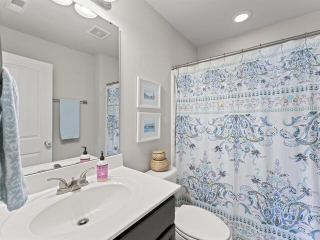 Photo of 207 Ashwood Lane