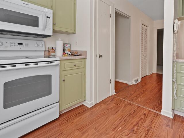 Photo of 21 Forest Oaks Way