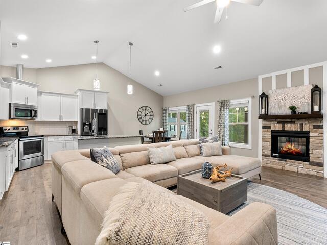 Photo of 1437 Casey Creek Road