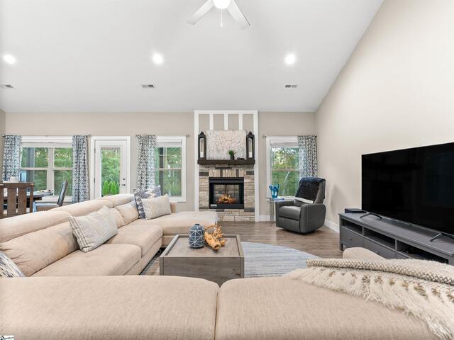 Photo of 1437 Casey Creek Road