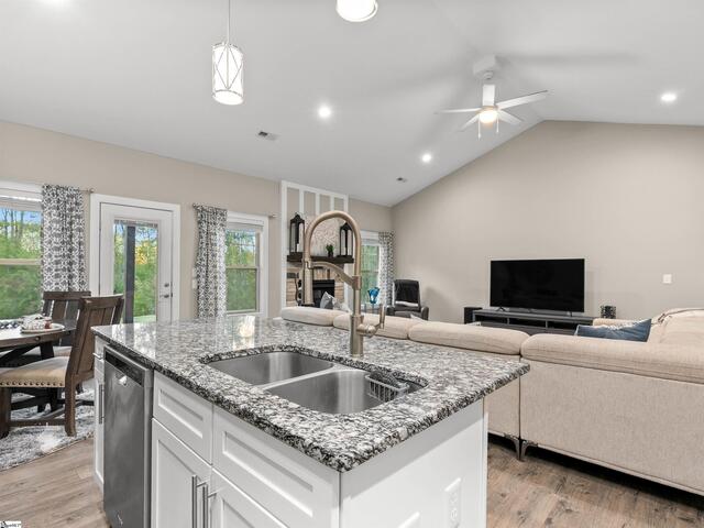 Photo of 1437 Casey Creek Road