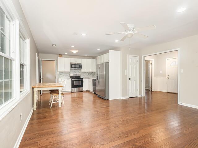 Photo of 220 Willow Oaks Drive Photo of 220 Willow Oaks Drive