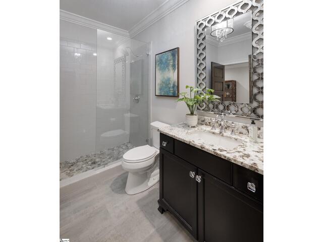 Photo of 310 Tanoak Court