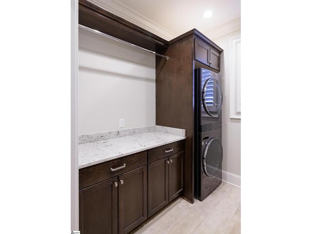 Photo of 310 Tanoak Court