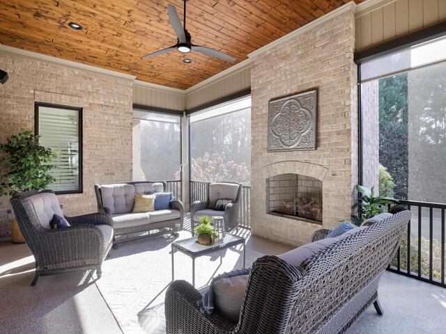 Photo of 310 Tanoak Court