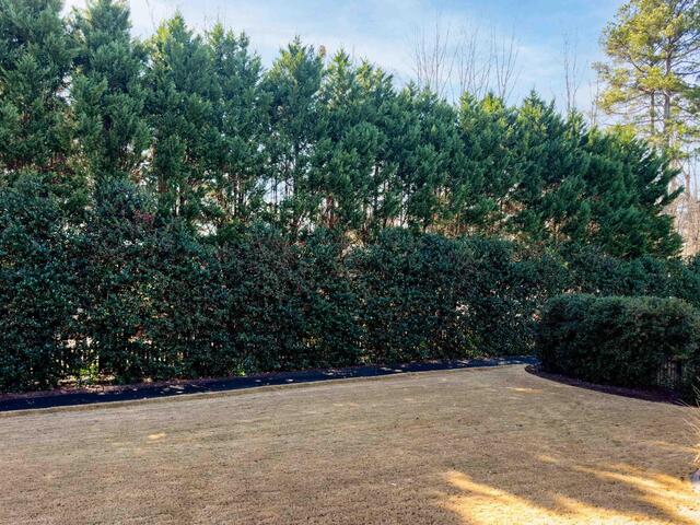 Photo of 310 Tanoak Court