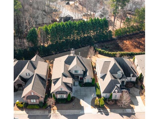 Photo of 310 Tanoak Court