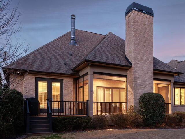 Photo of 310 Tanoak Court