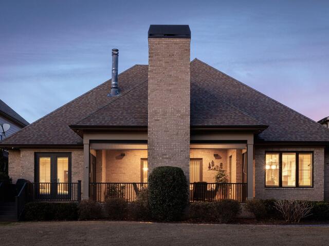 Photo of 310 Tanoak Court