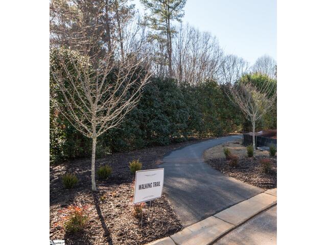 Photo of 310 Tanoak Court