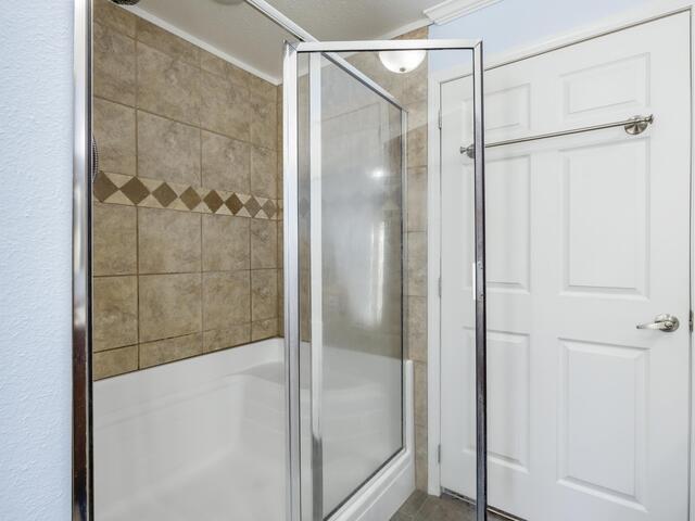 Photo of 332 Brookview Court