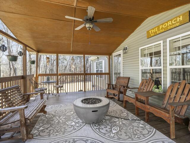 Photo of 332 Brookview Court