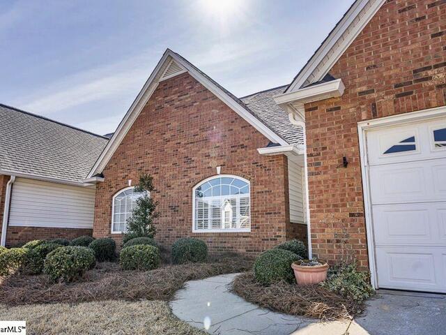 Photo of 205 Chadwyck