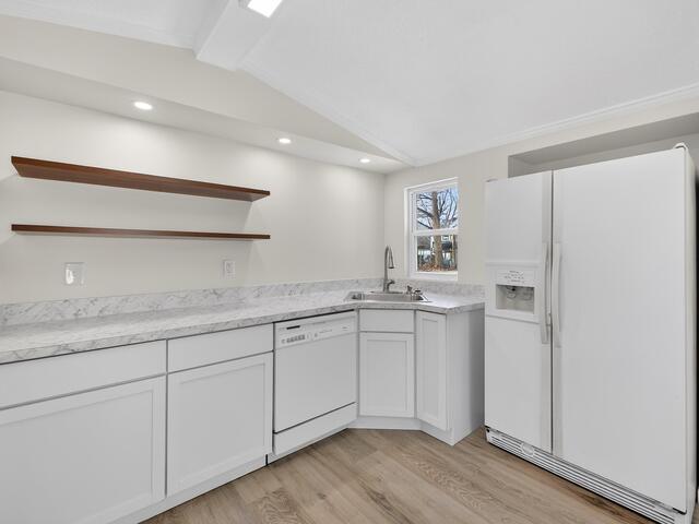 Photo of 414 Hillside Drive
