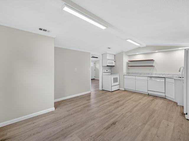 Photo of 414 Hillside Drive