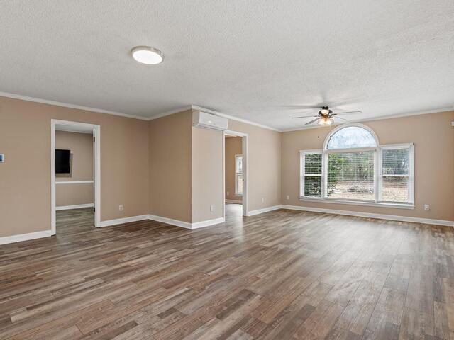 Photo of 471 Chapel Road