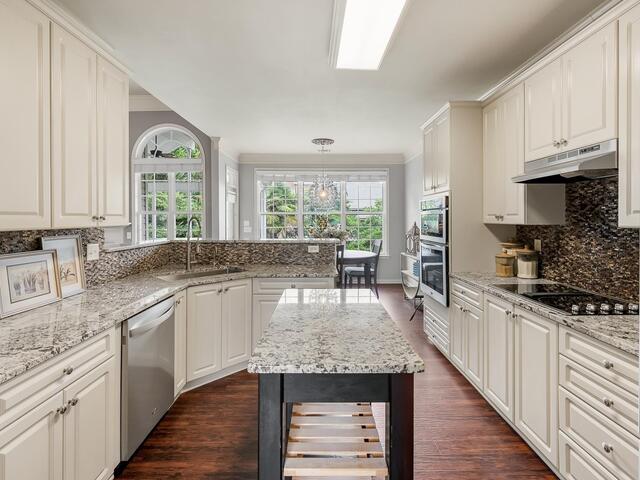 Photo of 409 Heather Falls Lane