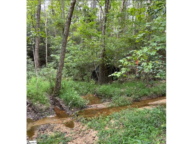 Photo of 210 Graystone Road