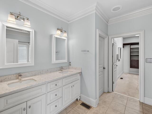 Photo of 42 Bateswood Drive