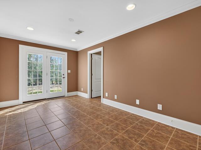 Photo of 42 Bateswood Drive