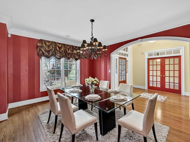 Photo of 42 Bateswood Drive