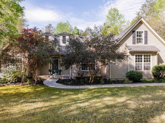 Photo of 531 Woodheights Way