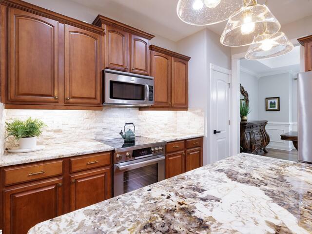 Photo of 531 Woodheights Way