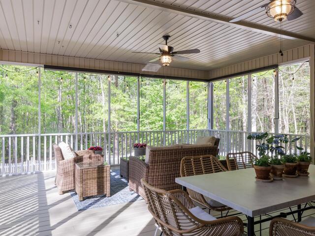 Photo of 531 Woodheights Way