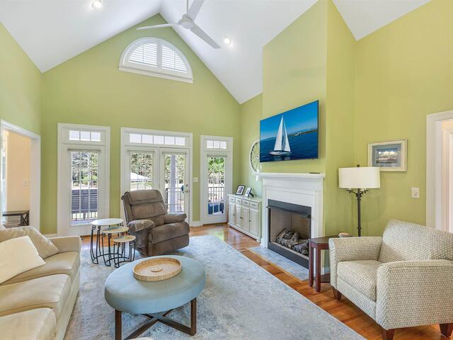 Photo of 3108 Cobbs Way