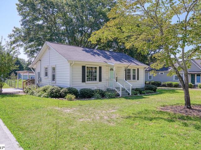 Photo of 302 Hillcrest Drive