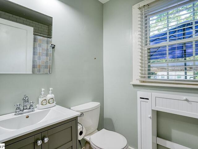 Photo of 302 Hillcrest Drive