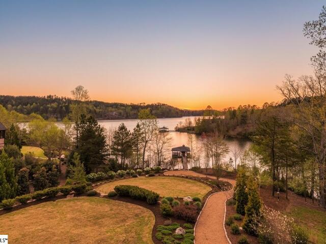 Photo of 222 Long Ridge Road