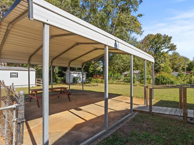 Photo of 401 Rogers Avenue