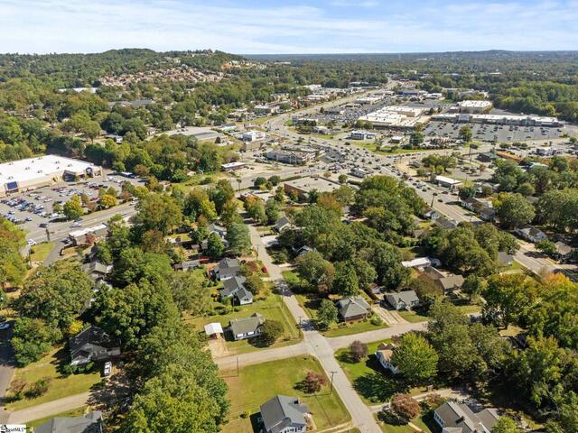 Photo of 401 Rogers Avenue