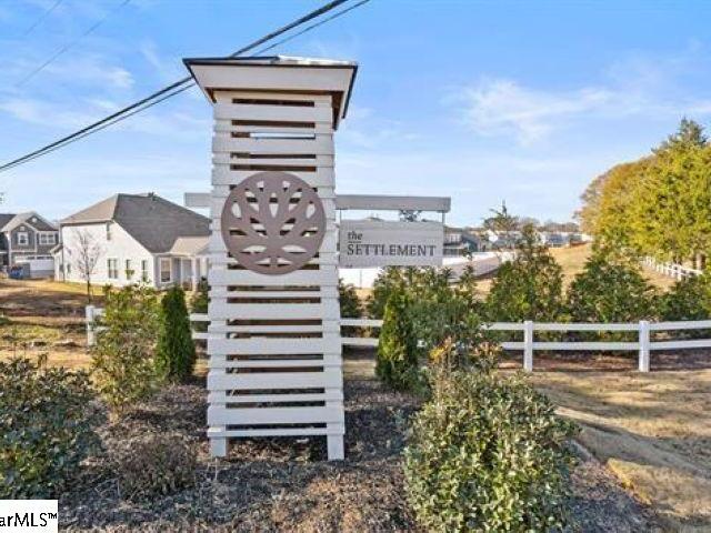 Photo of 404 Beautyberry Street