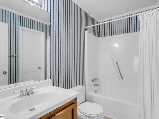 Photo of 40 Wood Pointe Drive