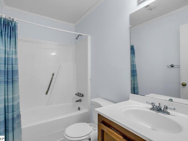 Photo of 40 Wood Pointe Drive