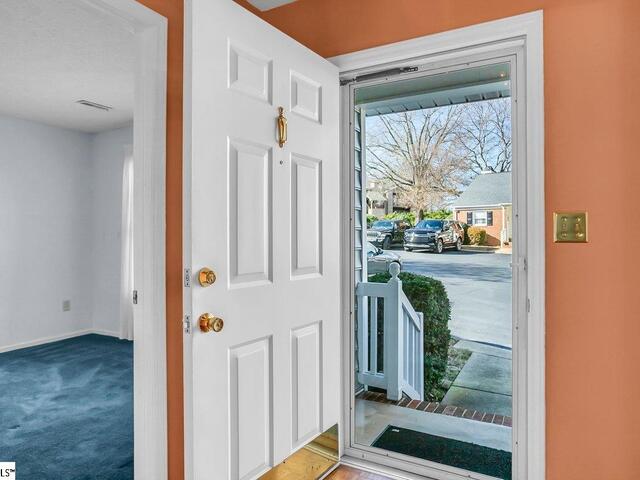 Photo of 40 Wood Pointe Drive