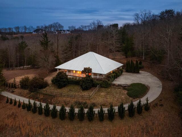 Photo of 4484 Hawkins Road