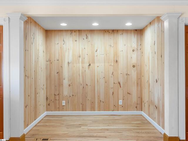 Photo of 4484 Hawkins Road