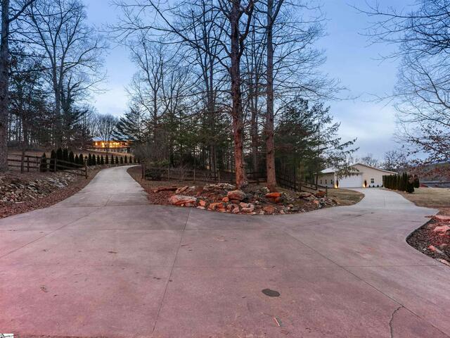 Photo of 4484 Hawkins Road