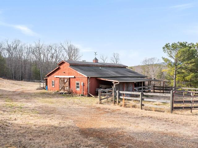 Photo of 4484 Hawkins Road