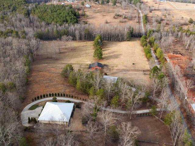 Photo of 4484 Hawkins Road