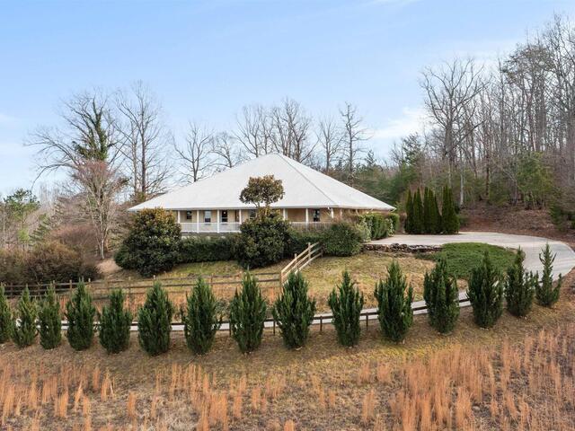 Photo of 4484 Hawkins Road